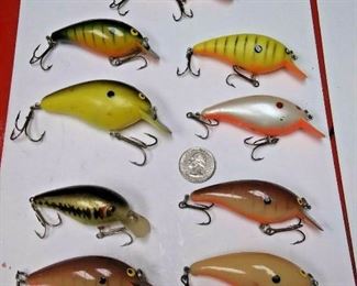 https://www.ebay.com/itm/124233133609	AB0391 USED VINTAGE FRESHWATER CRANK BAIT LOT #3 LOT CONTAINS 9 USED VINTAGE CRA	 $20.00 
