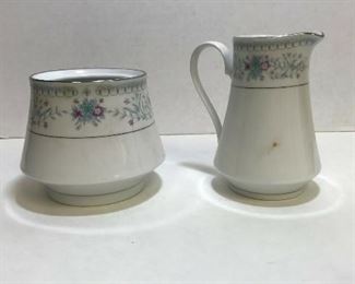 https://www.ebay.com/itm/114272446510	KC005: CROWN MING FINE CHINA JIAN SHIANG MADE IN CHINA CREAM AND SUGAR CADDY	 $20.00 
https://www.ebay.com/itm/114272715027	KC007: SET OF 10 ETCHED GLASS PLATES	 $20.00 
