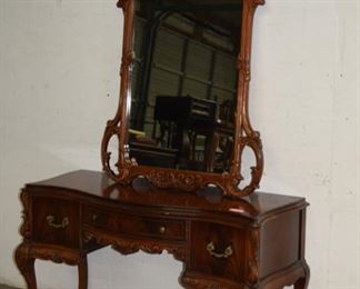 French flamed mahogany vanity & mirror (suite)
