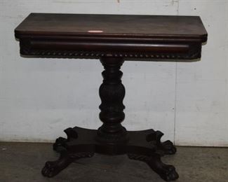 Federal Mahogany Acanthus carved Game table 