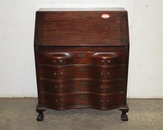 Mahogany governor Winthrop claw and ball desk
