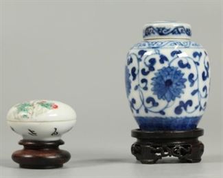 2 Chinese porcelain articles, possibly 19th c.