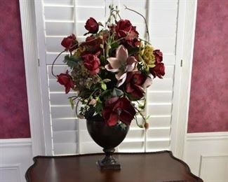 Beautiful Accent table, floral arrangement