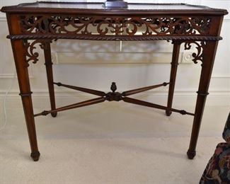Accent table