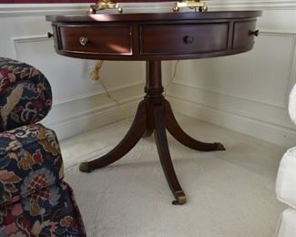 Accent table