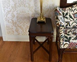 Accent table, decorative lamp