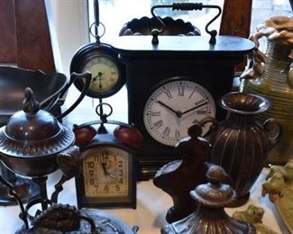 Decor, clocks