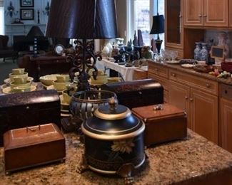 Decorative lamps & boxes