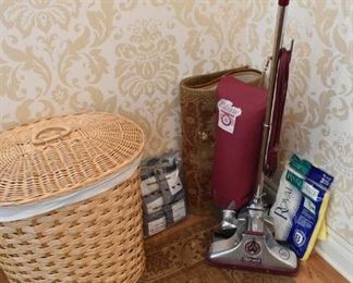 Hamper, Royal vacuum