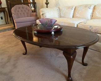 this great looking coffee table has two sides that drop down, see next photo