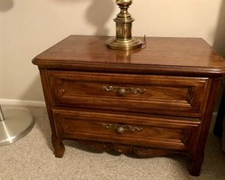 close up of night stand Drexel Cabernet Italian Provincial $225