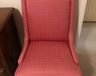 great looking side chair