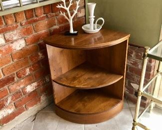 corner unit shelf/storage