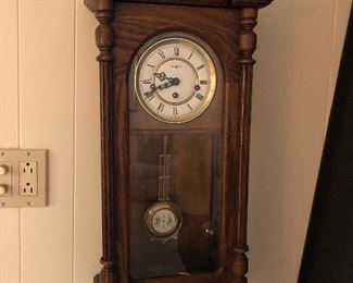 Vintage clock, needs TLC and cleaning/repair