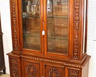  ANTIQUE Continental 2 Piece Oak Griffin Carved with Heavily Carved Feet Display Cabinet with Key and Glass Shelves

Auction Estimate $400-$800 – Located Inside 