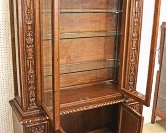  ANTIQUE Continental 2 Piece Oak Griffin Carved with Heavily Carved Feet Display Cabinet with Key and Glass Shelves

Auction Estimate $400-$800 – Located Inside 