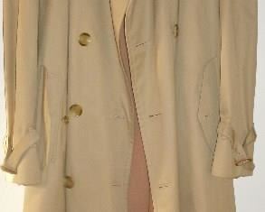 VINTAGE MENS BURBERRY TRENCH COAT(GREAT CONDITION)