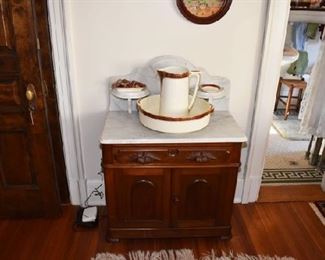 Beautiful Victorian marble top washstand & very nice washbowl and pitcher set