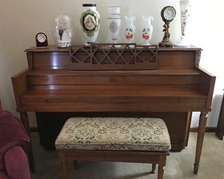 Gorgeous Etsy Piano. Beautiful condition.