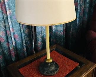 look at this beautiful lamp.