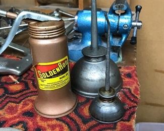 Love this Minature oil cans