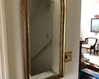 Arched mirror