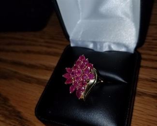 14kt and rubies