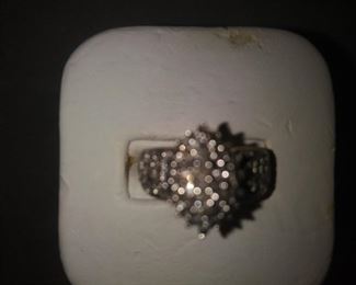 Gorgeous ring with lots of Diamonds