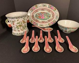 Rose Medallion Platter, Bowl, and other Decor https://ctbids.com/#!/description/share/312831