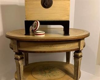 Signed Kieth Vincent Koontz Table and Decorative Box https://ctbids.com/#!/description/share/312320