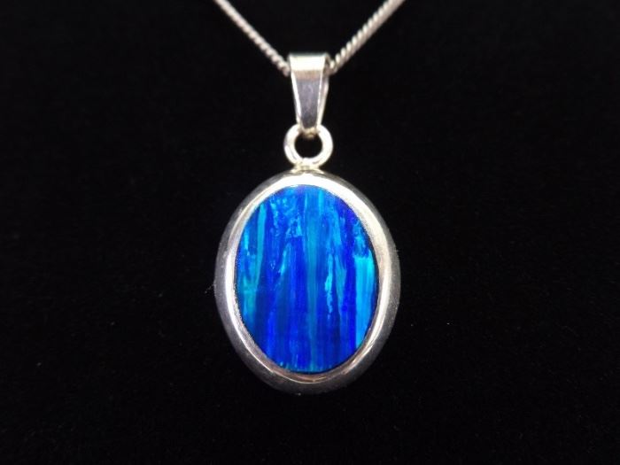 .925 Sterling Silver Inlayed Opal Pendant Necklace
