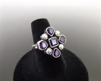 .925 Sterling Silver Amethyst and Pearl Ring Size 6.5
