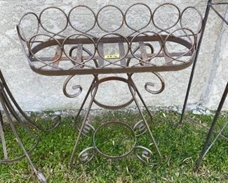 Patio plant stand
