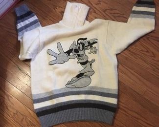 Goofy turtleneck vintage sweater.