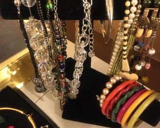 Vintage necklaces jewelry