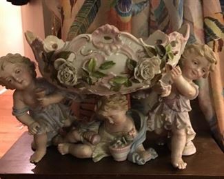Capodimonte Antique Center Bowl