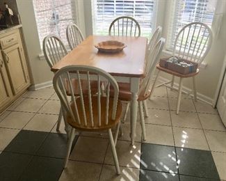 Dinette Table with 7 Chairs