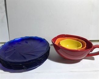 Blue Plates/Colorful Bowls https://ctbids.com/#!/description/share/313265