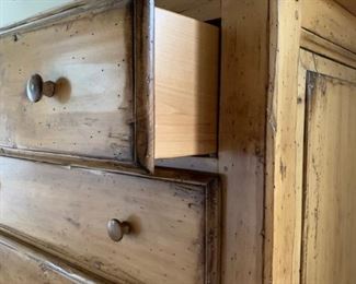 English Country Style Six Drawer Chest