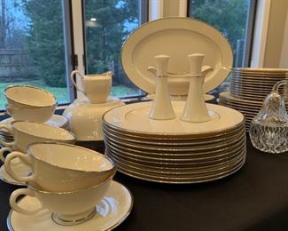 Lenox, Service for TWELVE, Montclair