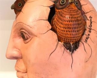 Sergio Bustamante, Bust