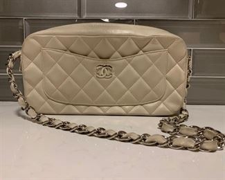 Chanel Zipper Top Cross Body Bag in White
