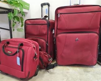 Luggage - assorted sizes