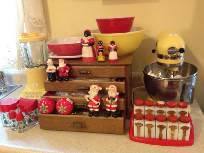 SOLD: Kitchen Aid Mixer & Processer/Blender, Griffiths Spice Rack, Aunt Jemima/Uncle Mose Salt, Pepper, Syrup.....
STILL AVAILABLE:Gold Oneida Set in case....Kreiss Mr/Mrs Claus S/Ps
Pyrex Mixing Bowls (some, don't remember which)