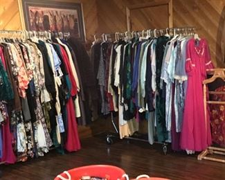 Only some of the clothing! We have 4 racks of women’s and men’s clothes. Sizes Large: 3x +