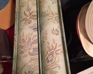 Drawer liner