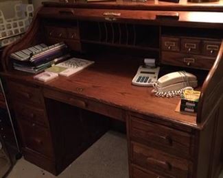 "Winners Only" Roll top desk. Excellent condition Has two keys.