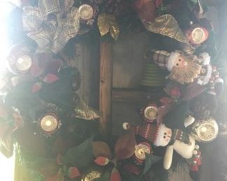 Holiday wreath