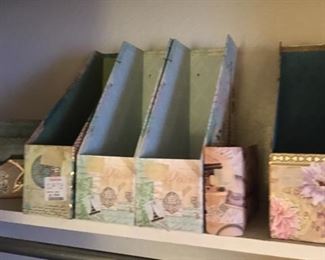 Magazine storage caddy's