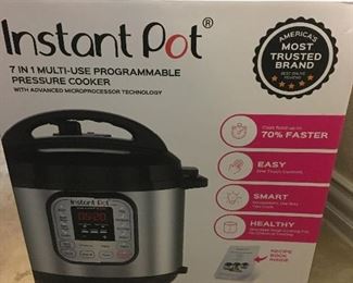 Instant Pot Pressure Cooker. New